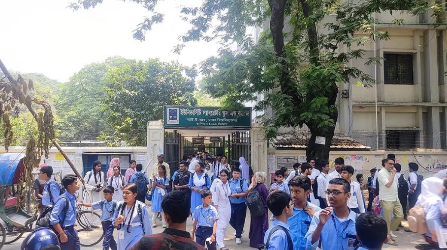 ঈদ-গ্রীষ্মের ছুটি শেষে আজ খুলেছে শিক্ষাপ্রতিষ্ঠান